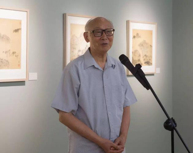独家 学术主持殷双喜将邵大箴先生的水墨画称之为真正的当代文人画,这