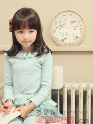小学生头发发型 充满稚嫩气息