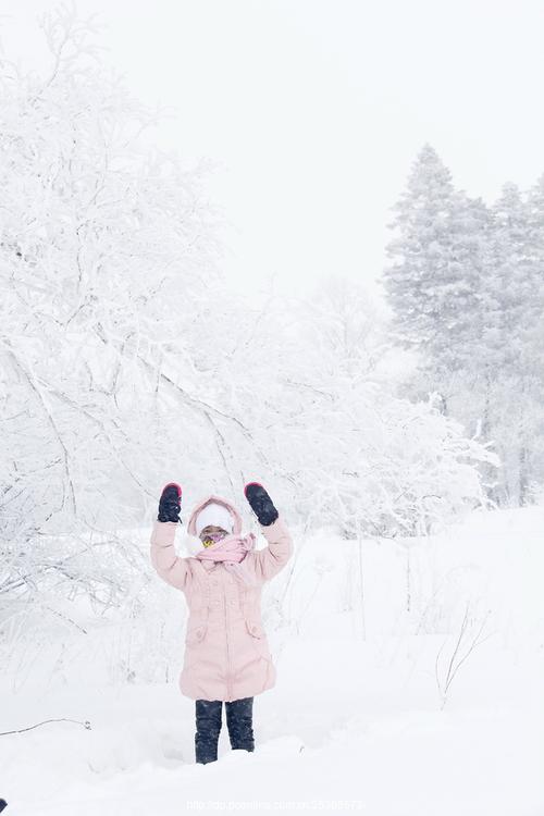 我们在冬天的雪地里玩儿 (共p)