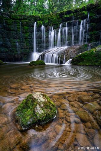 美丽的大自然,有清澈的小溪等