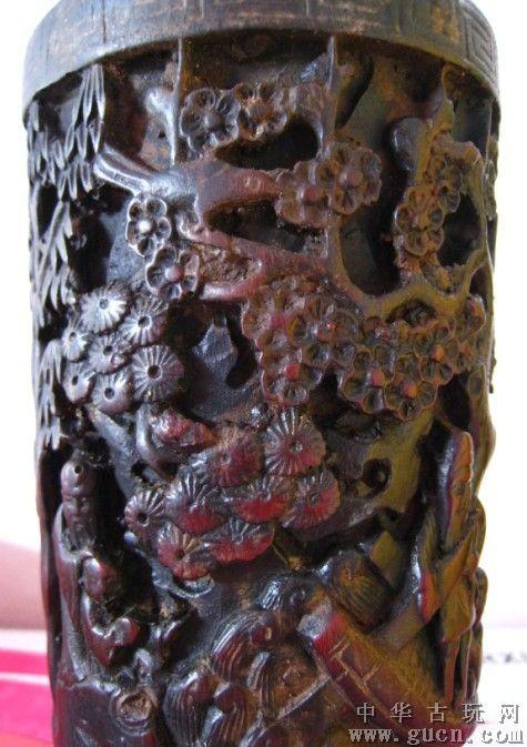 年代久远的一个古代雕花楼空笔筒