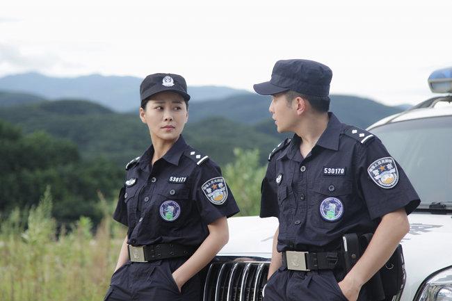 电视剧《猎捕》热播,葛佳佳挑梁女一号_电视资讯_新闻 - 剧知晓