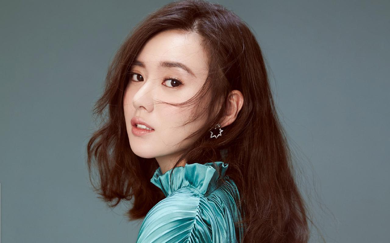 江铠同桌面壁纸