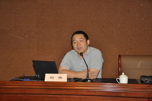 北京奶牛中心育种部主任刘林就"北京地区奶牛生产性能的定项目实施