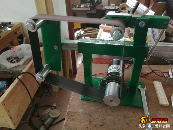 自制小型砂带机 - 现代木工diy - 中国木工爱好者-网
