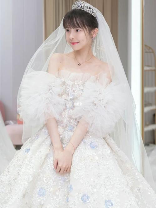 婚纱攻略_礼服_网红店_atelier怎么样_探店_茜茜公主怎么样_穿着婚纱