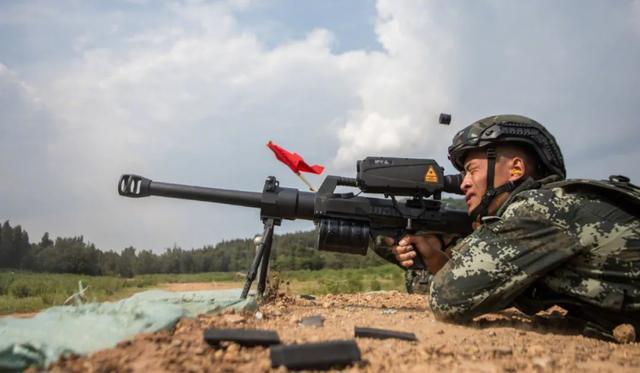 lg-5型狙击榴的战术运用 既然lg-5型狙击榴弹发射器的性能相当强大