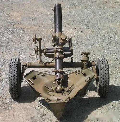 日本96式120毫米自行迫击炮