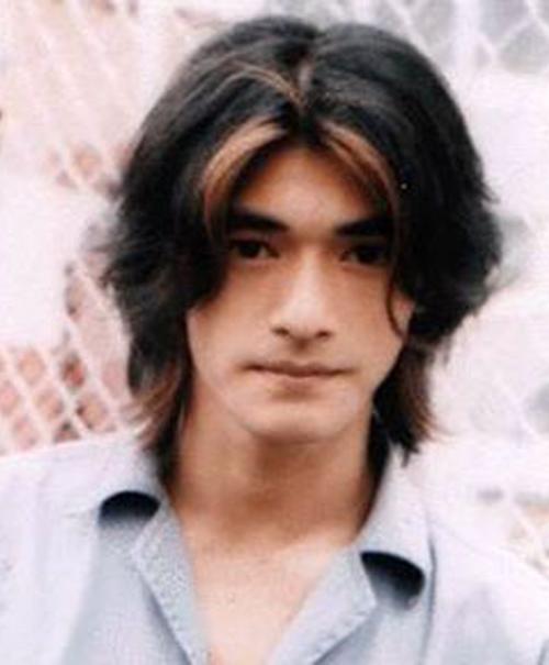  p>金城武(takeshi kaneshiro),1973年10月11日出生于中国台湾省台北