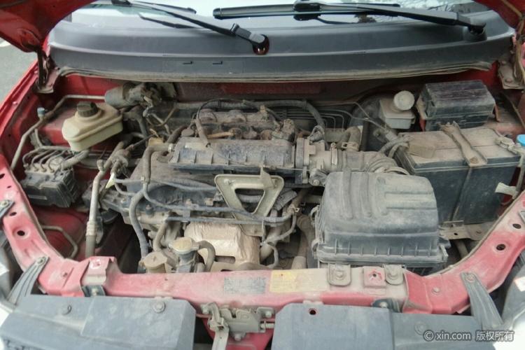 奇瑞旗云发动机