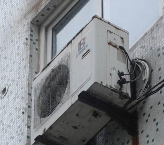 低价转让小天鹅波尔卡柜式空调原价65001250元