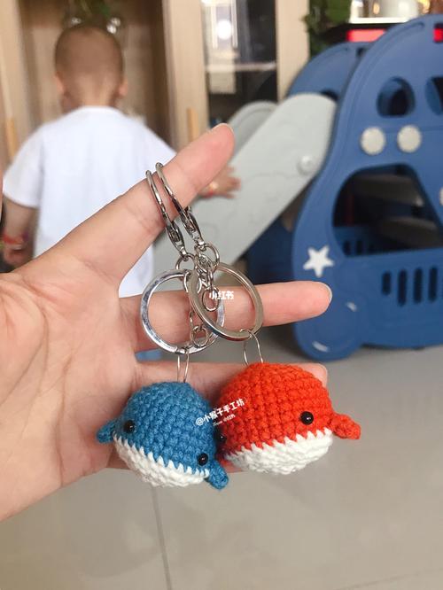 小鲸鱼挂饰_挂饰_手工制作_钩针编织_手工钩针编织_兴趣爱好_手工