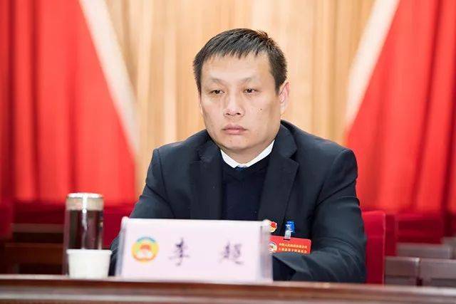 县政协主席臧海声,县委常委,统战部长张金涛,县政协副主席李湘俊