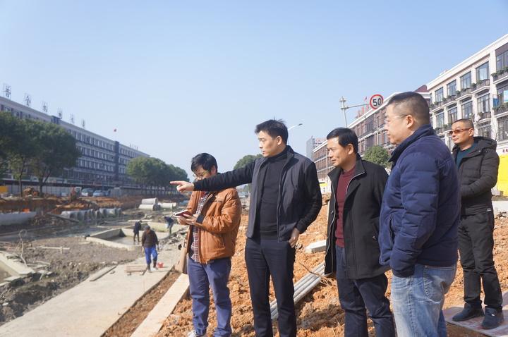 诸暨店口镇党委书记郦小飞为小城发展把脉调理