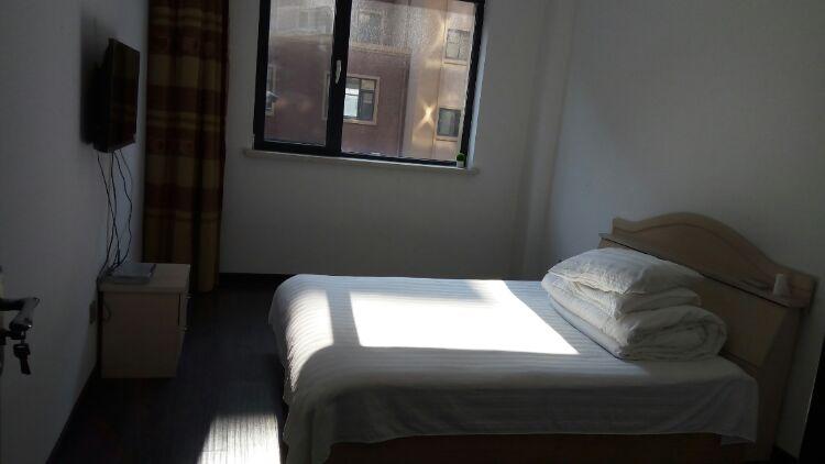 五龙背家庭式温泉日租房,温泉疗养,有厨房可以做饭