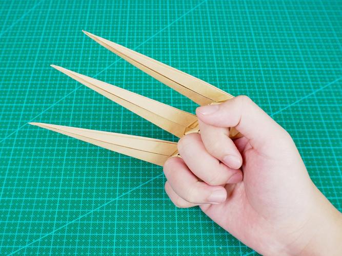会变形的折纸爪刺,金刚狼看了都想要!_折纸_手工制作