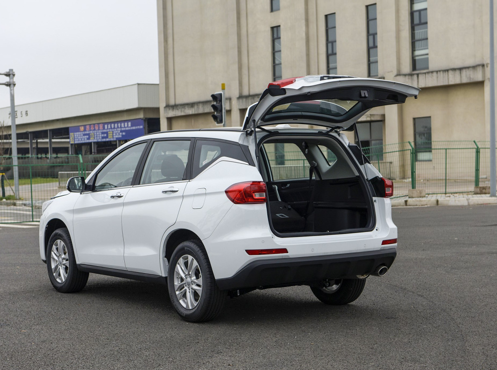 欧尚不足为虑哈弗m6plus来了颜值提升内有大屏