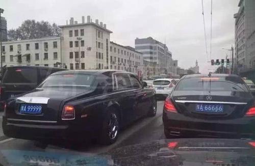 分辨真假车牌这么多车牌都是豫a99999谁才是真的