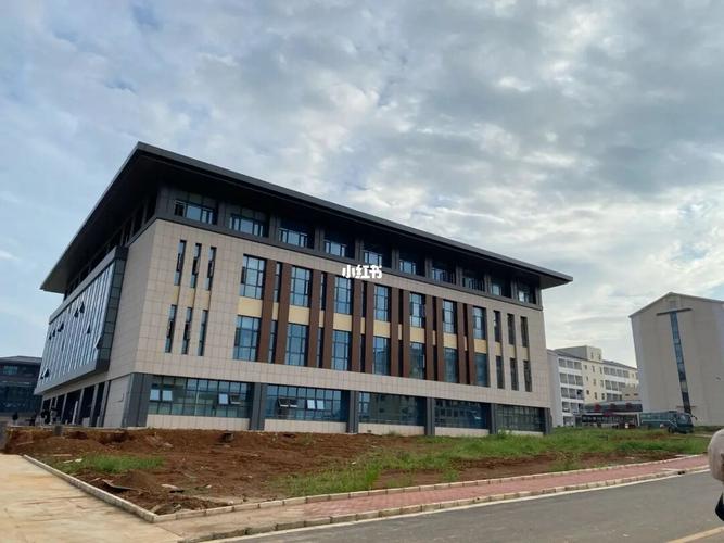 河北地质职工大学蟠龙湖校区!_米饭_河北地质职工大学