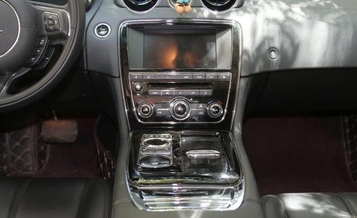 捷豹-xj 2015款 xjl 3.0 sc 典雅商务80周年典藏版