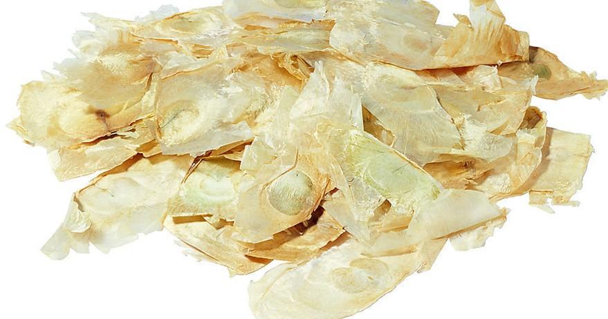  p>冰糖木蝴蝶是一道以木蝴蝶,冰糖等为主要原料制作的茶饮. /p>