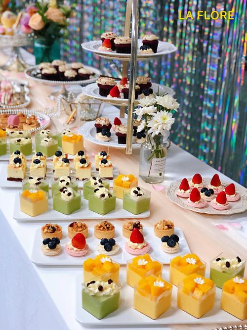 花间:茶歇甜品台方案:茶歇咸点,饮料品种,套餐价目表