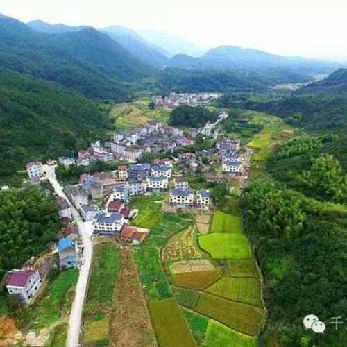  p>宝相村位于天台县白鹤镇,下辖上宝相,下宝相和水磨岭三个自然村.