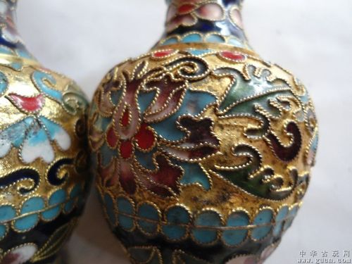 掐丝珐琅小花瓶一对