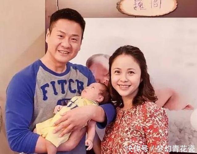 大图模式   如今的连奕名更是被很多人所遗忘了,毕竟做了