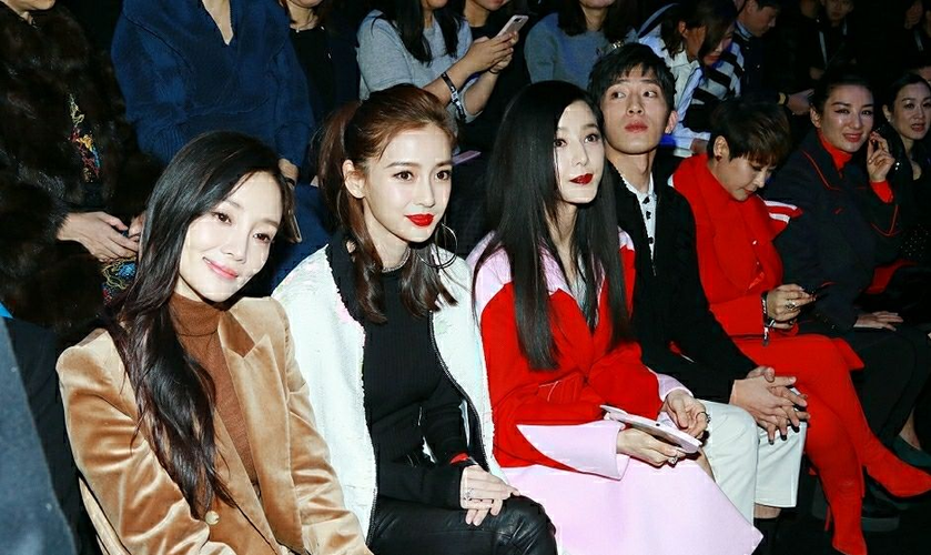 angelababy真挺潮,穿白 黑艳压群芳,范冰冰李小璐都被