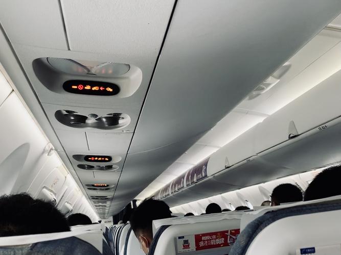 【华夏航空】crj900 g52633 重庆江北-黔江武陵山 #内场拍机高质量图