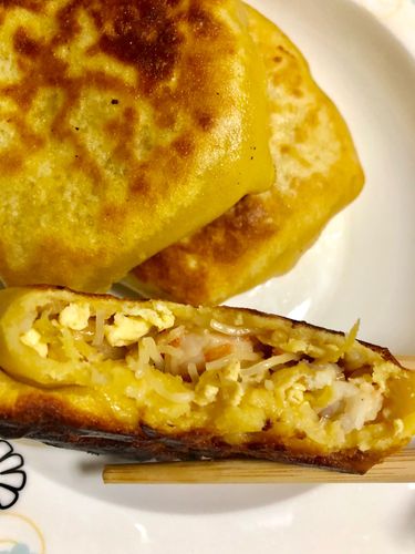 酸菜虾仁玉米饼