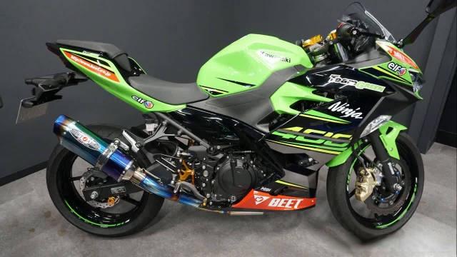 新车到店实拍2020款川崎ninja400太惊艳了