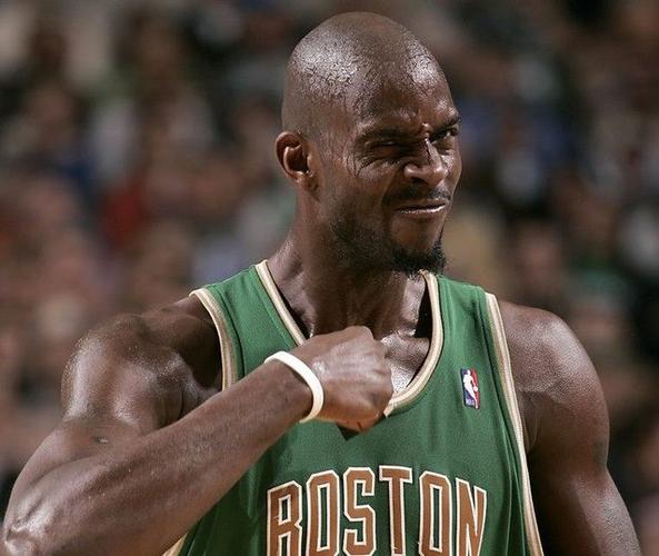 眼神能杀人的nba球星们,最后一个是来搞笑的吗?