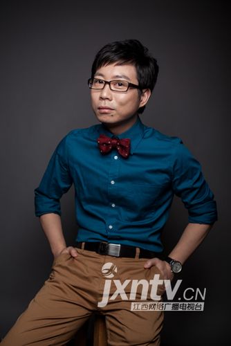 主播,主任播音员,国家级普通话测试员,中国广播电视协会播音主持委员
