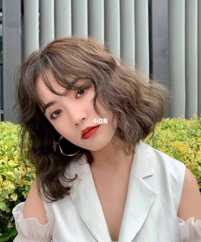 法式烫发_圆脸_爱的味道_文艺_染发_脸型_减龄_烫发_时尚_发型