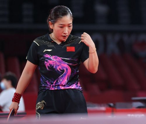 福原爱为刘诗雯送祝福:加油 我永远支持你