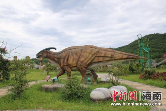 科普教育基地添新景 三亚水稻国家公园恐龙"下蛋"