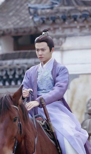 《锦衣之下》陆大人帅照合集,眼神好吸引人,最后一张