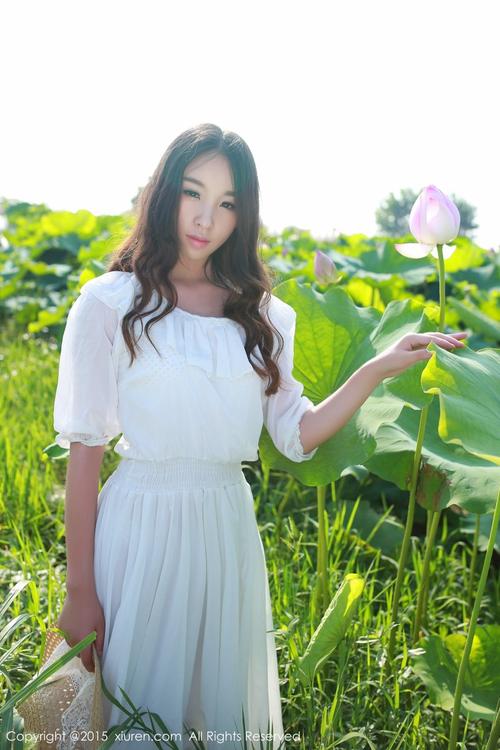 荷塘美女梓萱crystal唯美诱惑清纯写真集