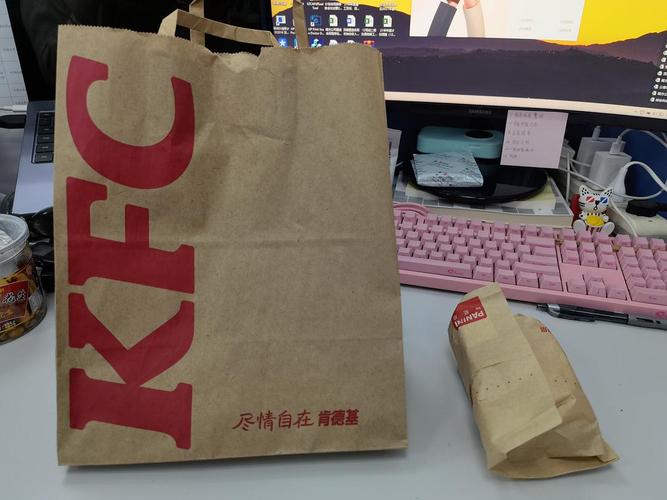 肯德基换了包装袋感觉更浪费了