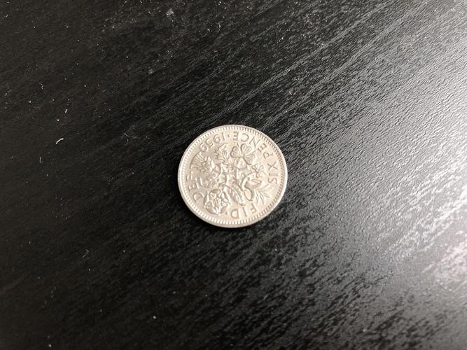 传说中会给人带来幸运的六便士.