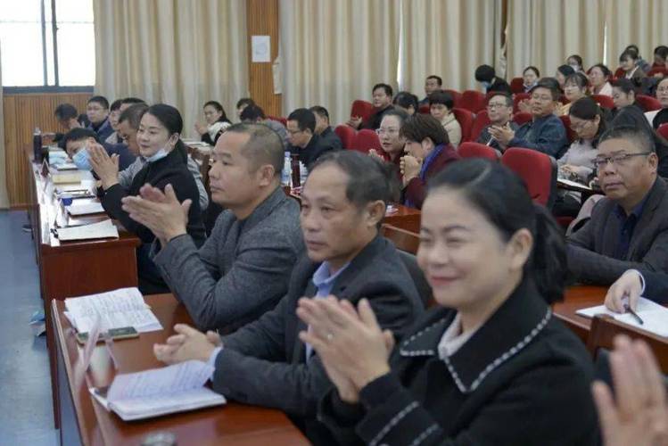 十项举措助力双减落地龙岩市教育局局长罗初辉推进双减工作提升教育