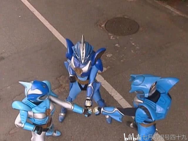 操控者:蝎子赛沙; 双鱼赛沙(45集代替里拜亚桑毁灭波斯基特操控的