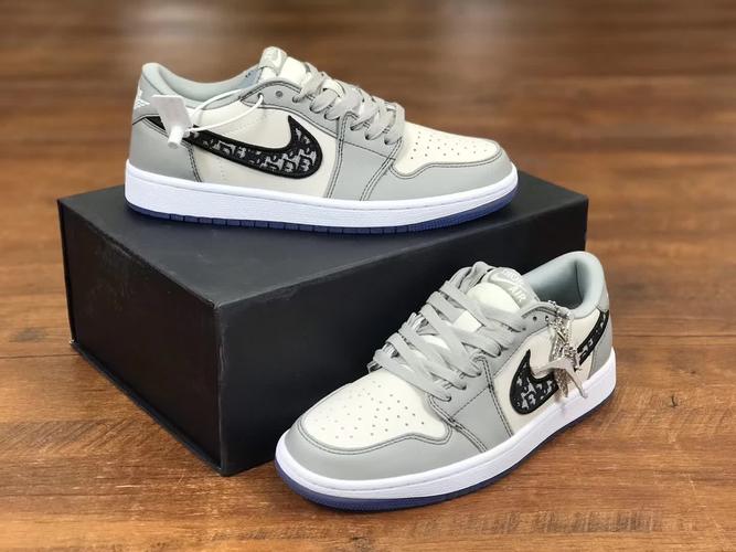 dior x air jordan 1 low aj1 乔1迪奥联名白灰低帮(图2)