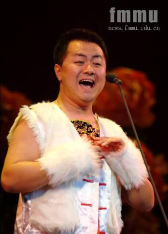 李亚东获总后歌手赛民族唱法金奖周利喜获铜奖