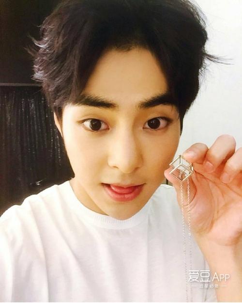exo分享170422震惊天团exo成员金珉锡镜头前后差太多