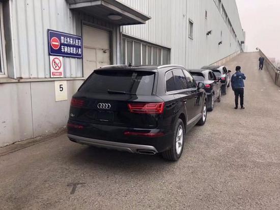 新款奥迪q7天津港现车最新报价 加版实车体验