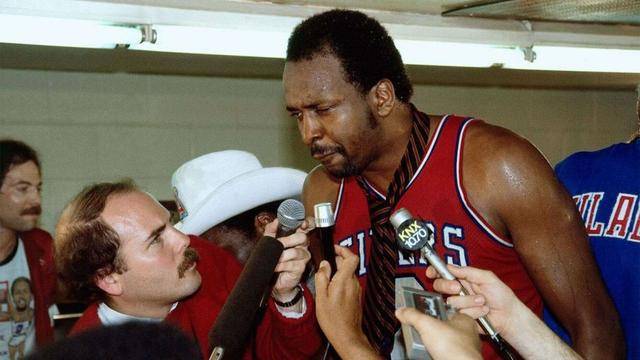 20) 摩西·马龙(moses malone)