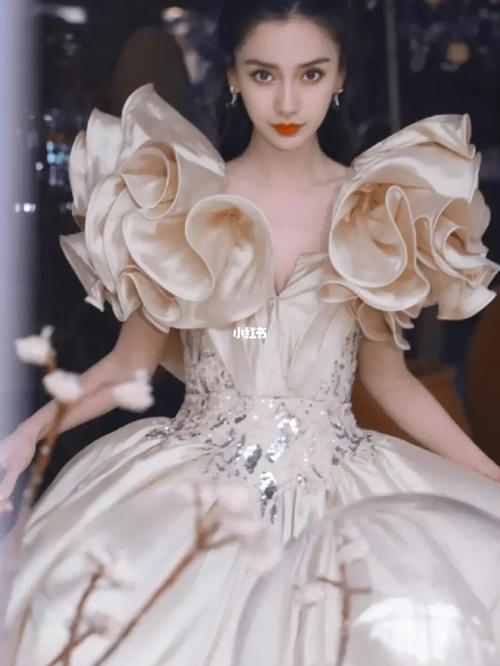 "高定小公主"_angelababy_娱乐_明星娱乐资讯